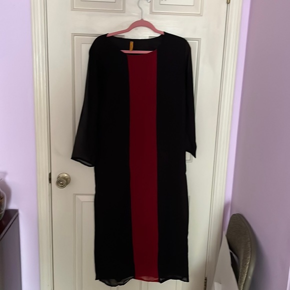 Black and red Kurta - Picture 1 of 2